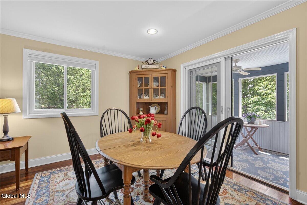 96 Cooks Court Halfmoon NY 12188