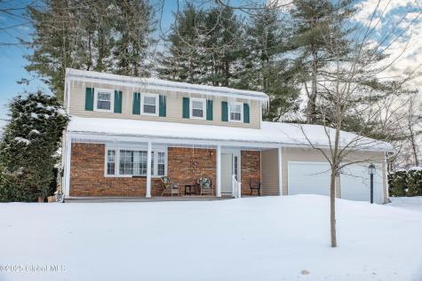 11 Brookwood Drive Saratoga Springs NY 12866