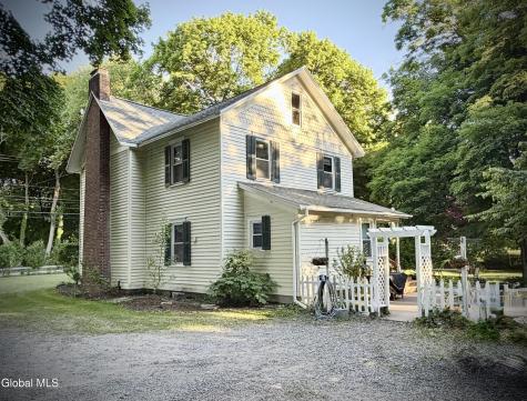 1403 River Road Selkirk NY 12158