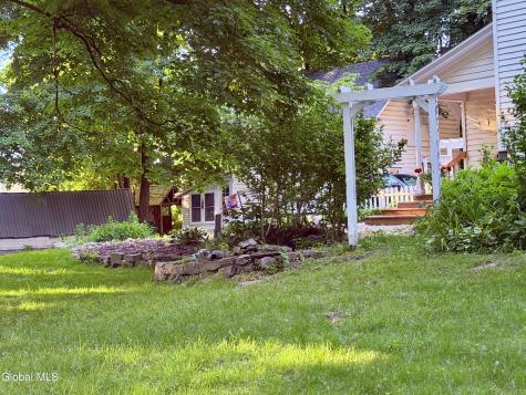 1403 River Road Selkirk NY 12158