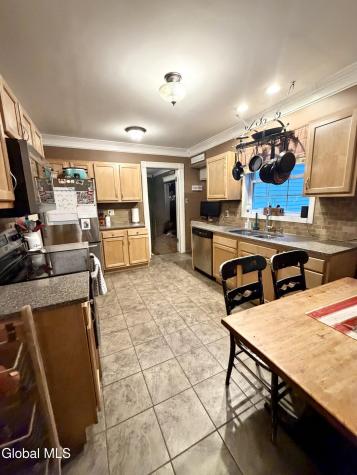 1403 River Road Selkirk NY 12158