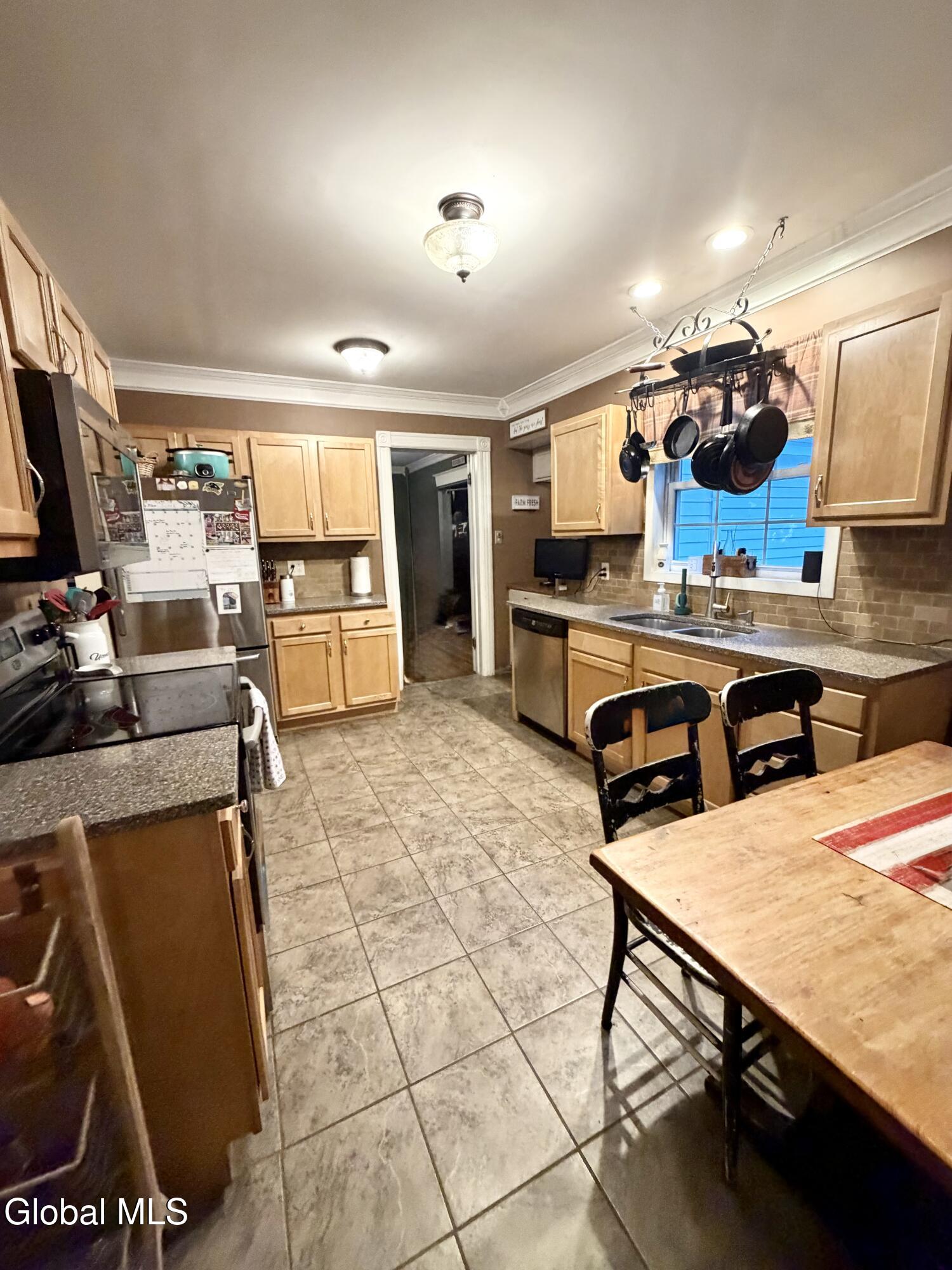 1403 River Road Selkirk NY 12158