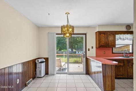 172 Dahlia Street Schenectady NY 12306