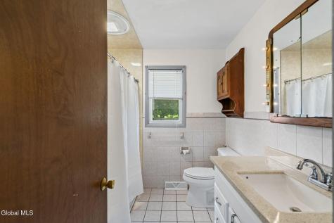 172 Dahlia Street Schenectady NY 12306