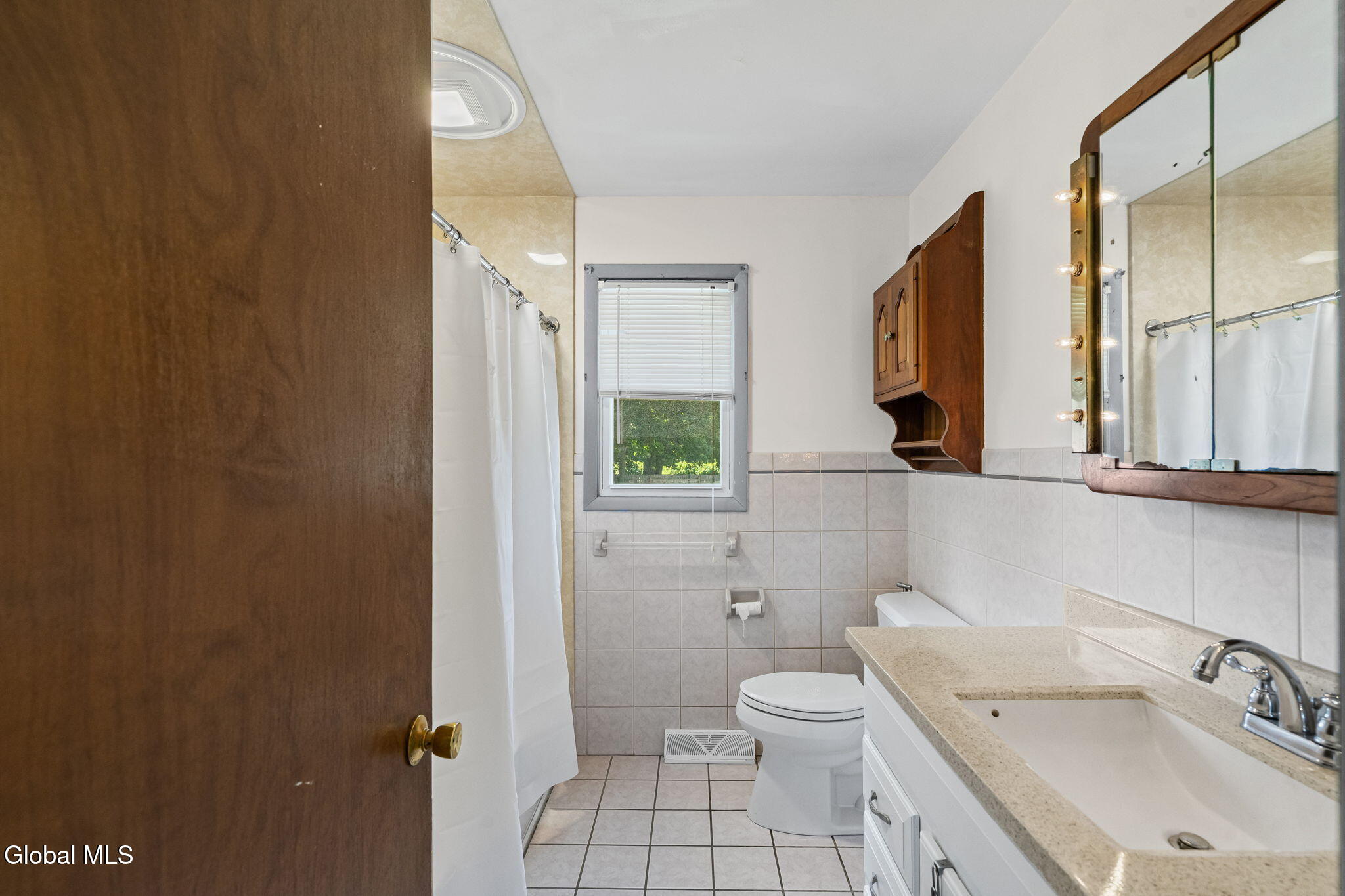 172 Dahlia Street Schenectady NY 12306