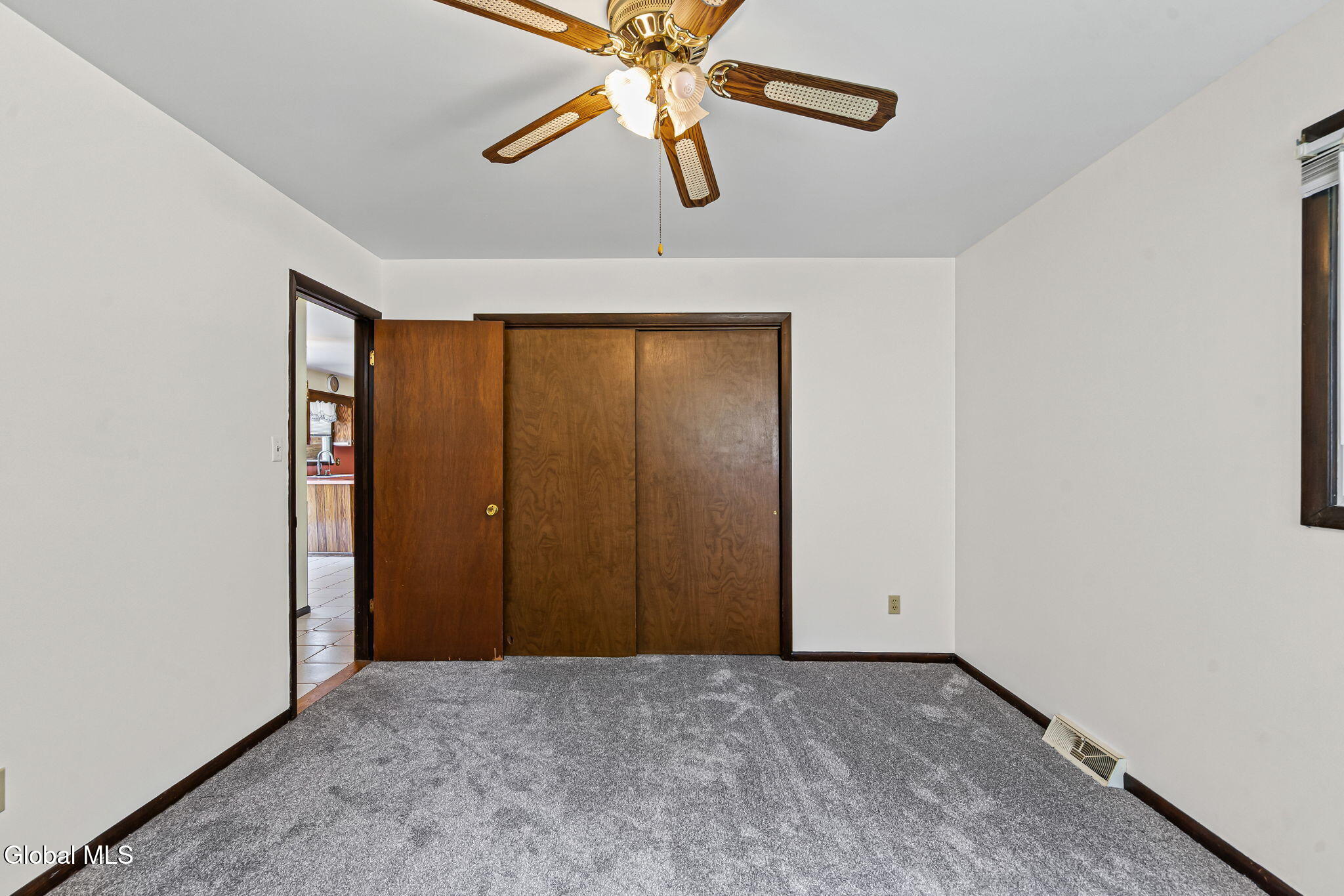 172 Dahlia Street Schenectady NY 12306