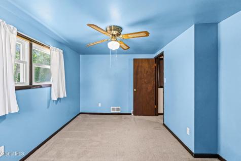 172 Dahlia Street Schenectady NY 12306