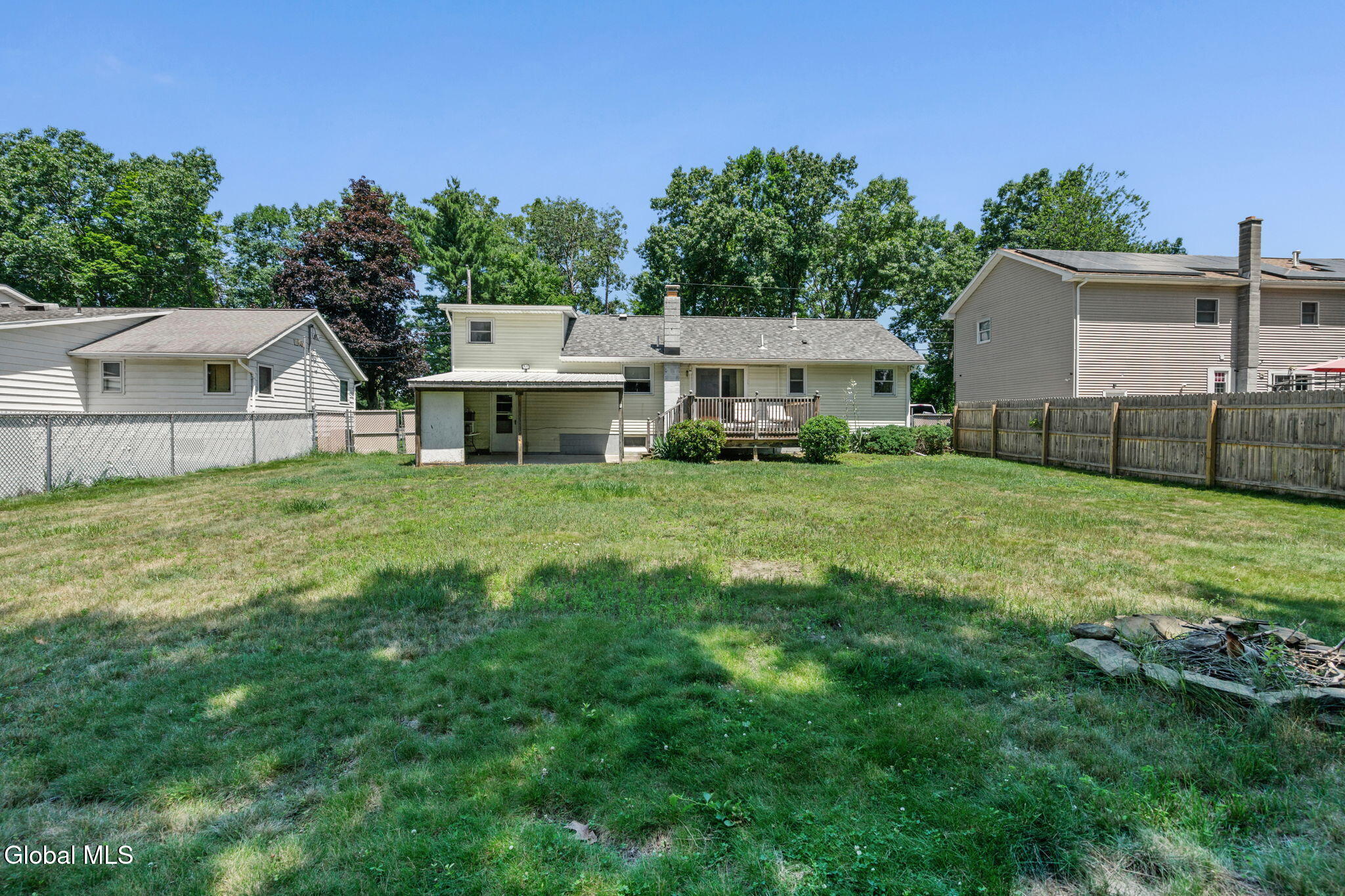 172 Dahlia Street Schenectady NY 12306