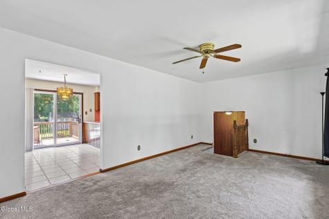 172 Dahlia Street Schenectady NY 12306