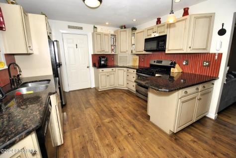 1073 Madison Avenue Troy NY 12180