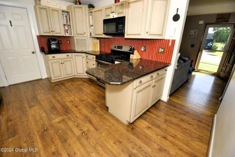1073 Madison Avenue Troy NY 12180