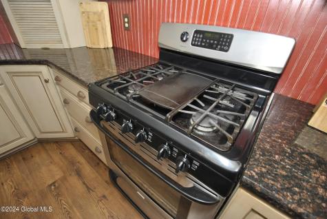 1073 Madison Avenue Troy NY 12180