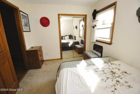 1073 Madison Avenue Troy NY 12180