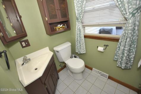 1073 Madison Avenue Troy NY 12180