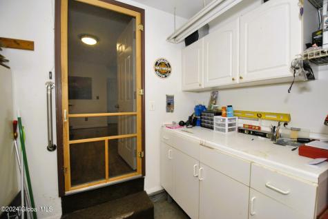 1073 Madison Avenue Troy NY 12180