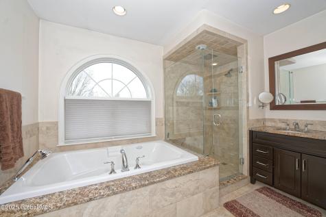 4 Groot Drive Altamont NY 12009