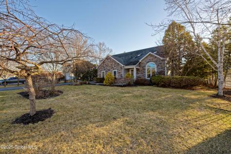 4 Groot Drive Altamont NY 12009