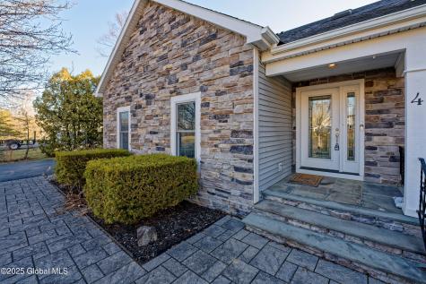 4 Groot Drive Altamont NY 12009