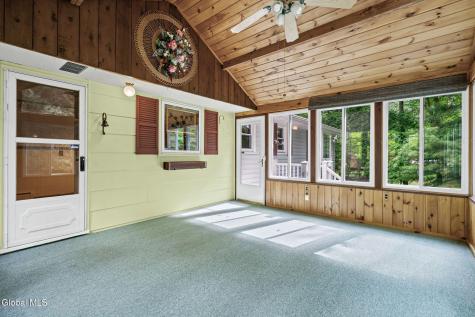 723 Grooms Road Rexford NY 12148