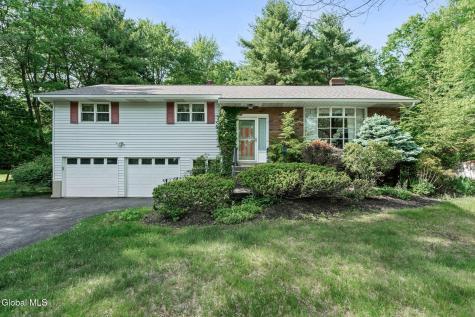 723 Grooms Road Rexford NY 12148