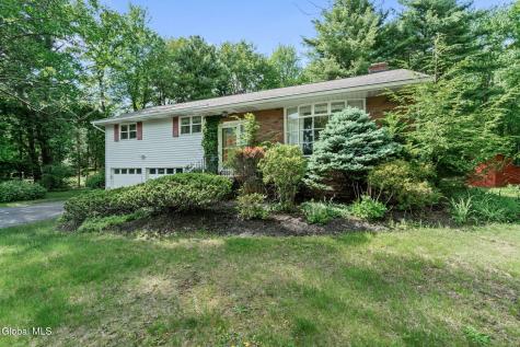 723 Grooms Road Rexford NY 12148