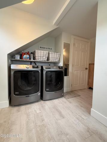 1136 Outer Drive Schenectady NY 12303