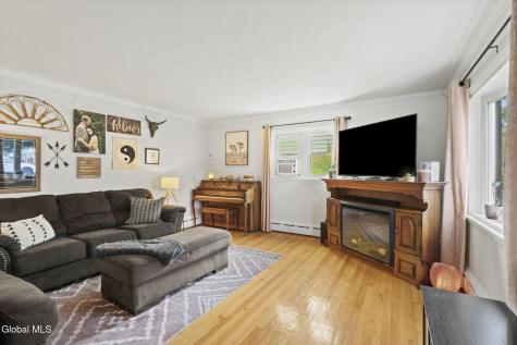 53 Pleasant Court Cohoes NY 12047