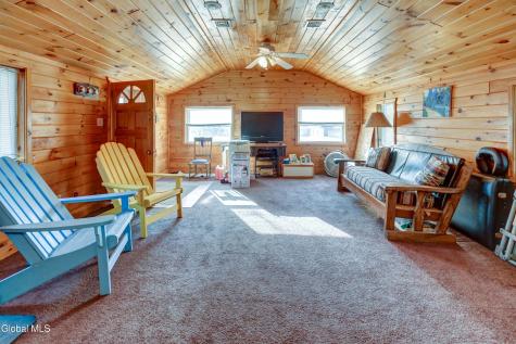 109 Bertrand Road Gloversville NY 12078