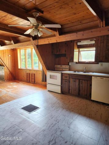114 Cleveland Road Sloansville NY 12160