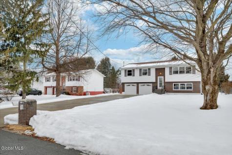 31 Tanners Lane Rensselaer NY 12144