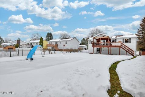 31 Tanners Lane Rensselaer NY 12144