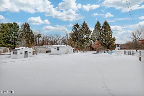 31 Tanners Lane Rensselaer NY 12144