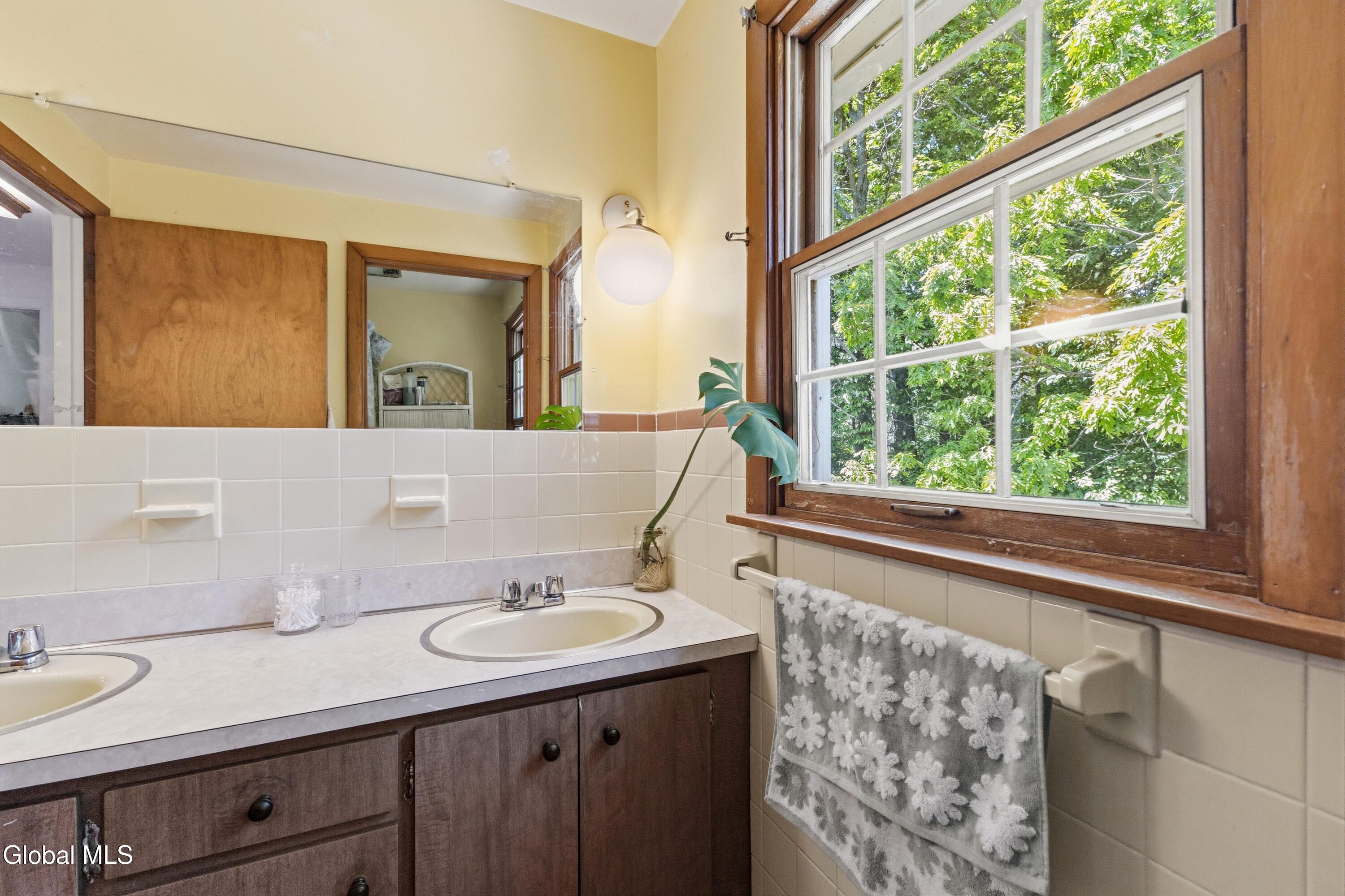 21 Nassau Street Troy NY 12180