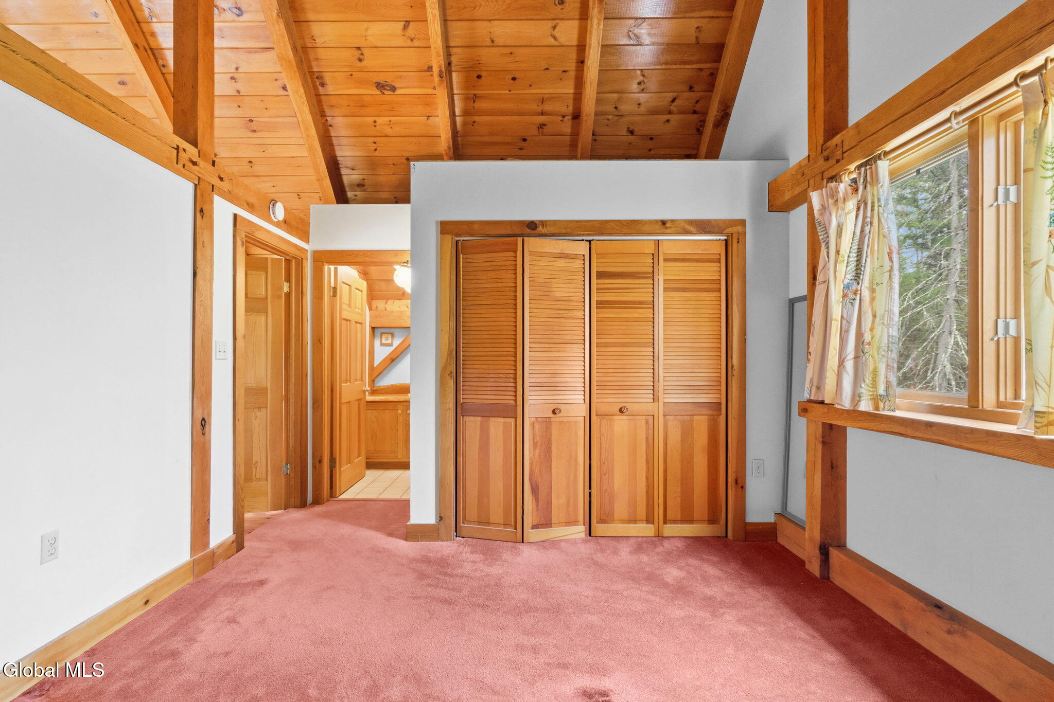 126 Normanskill Road Slingerlands NY 12159