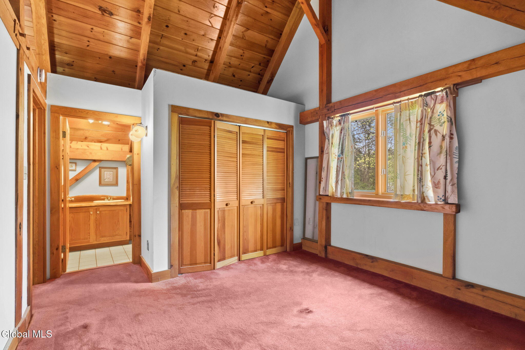 126 Normanskill Road Slingerlands NY 12159