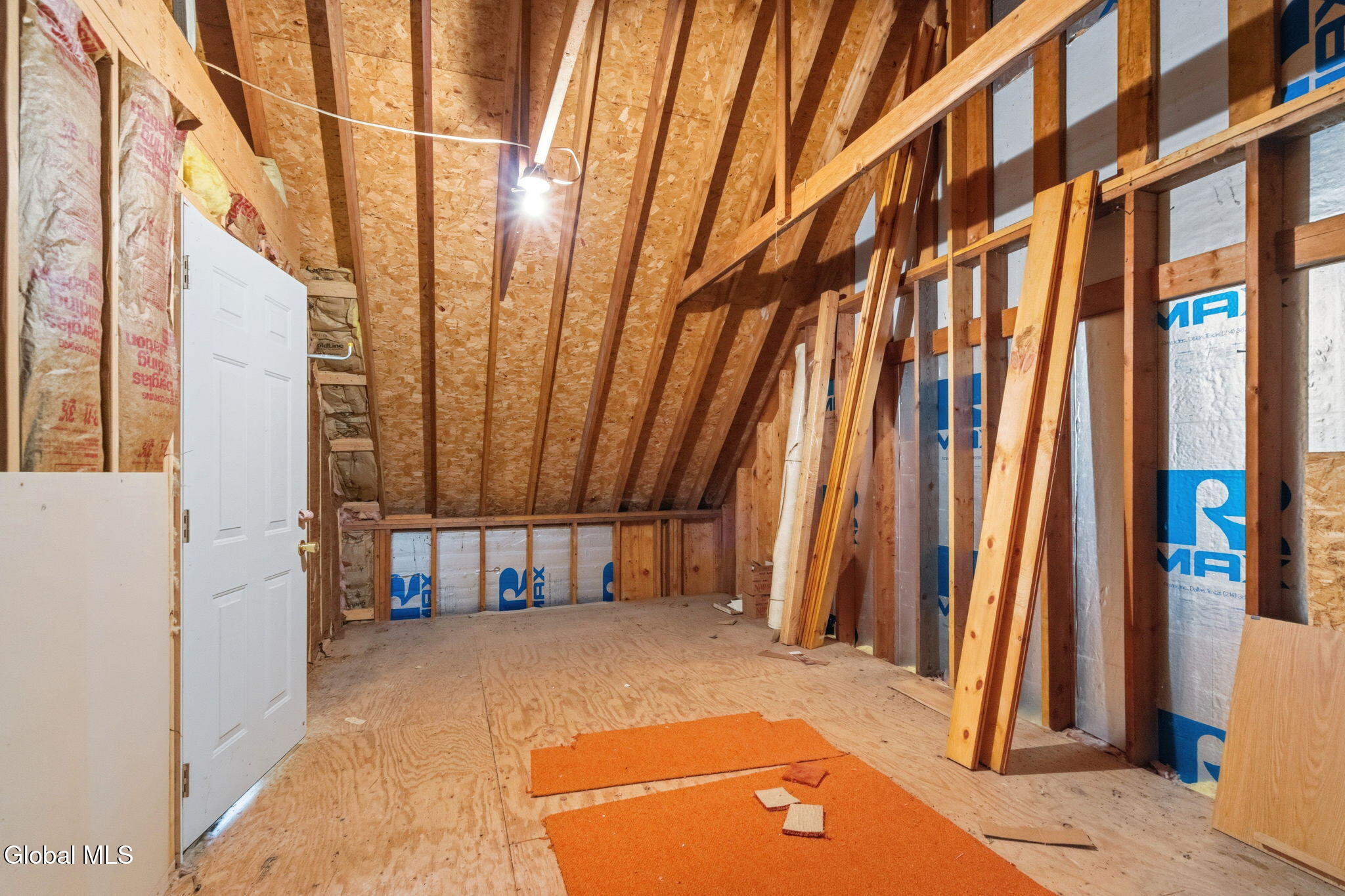 126 Normanskill Road Slingerlands NY 12159