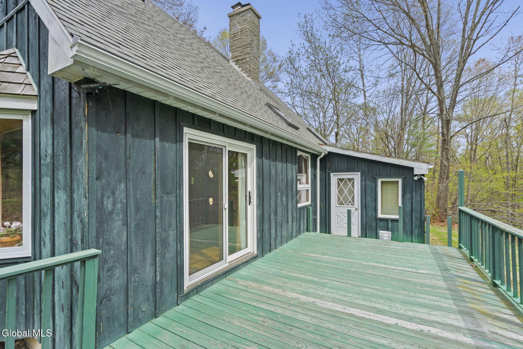126 Normanskill Road Slingerlands NY 12159