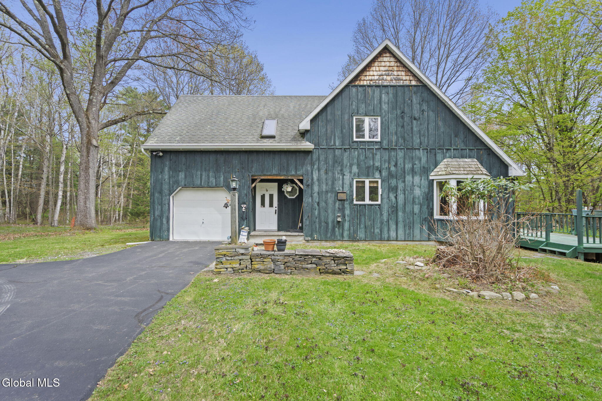 126 Normanskill Road Slingerlands NY 12159