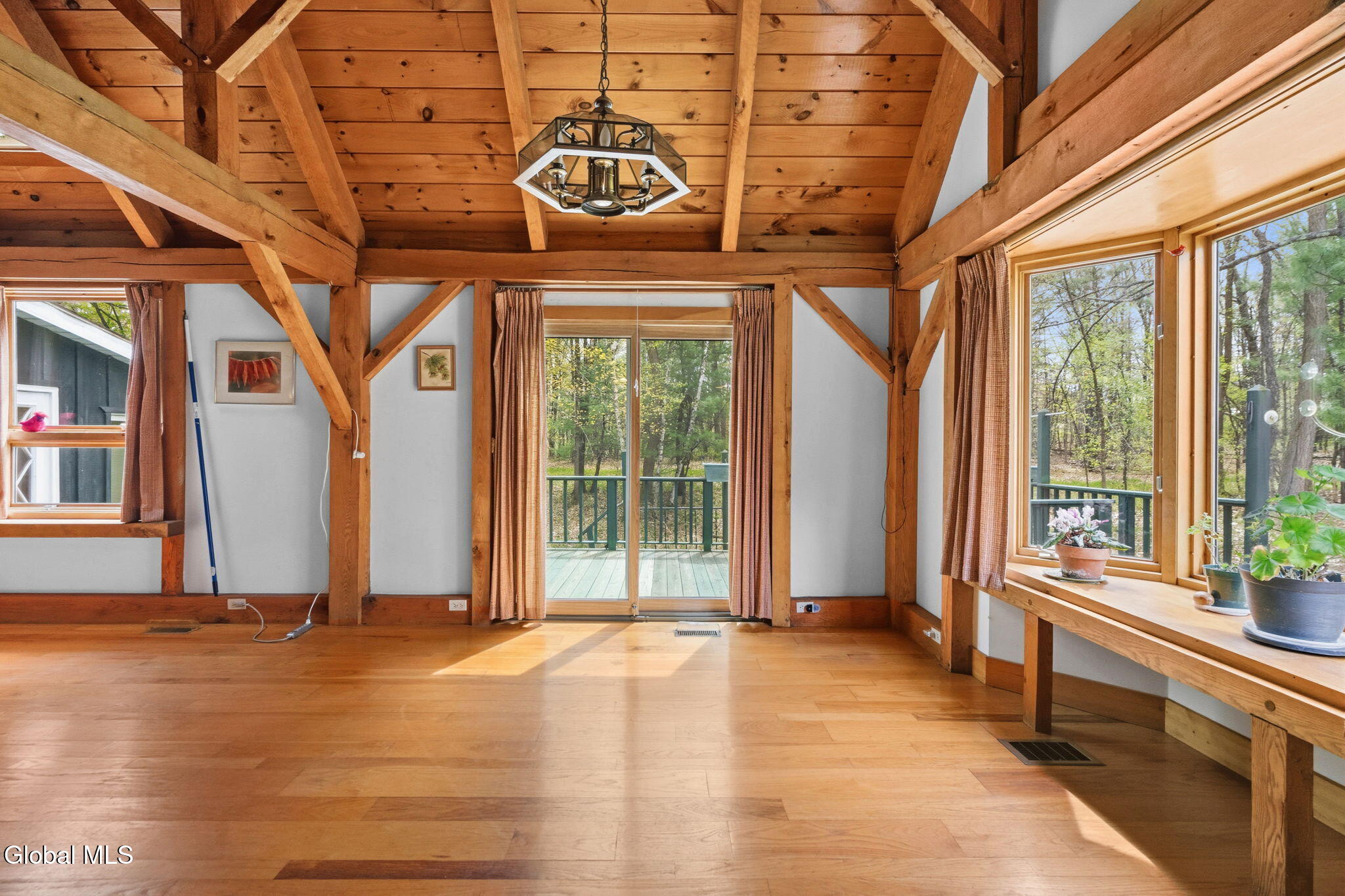 126 Normanskill Road Slingerlands NY 12159