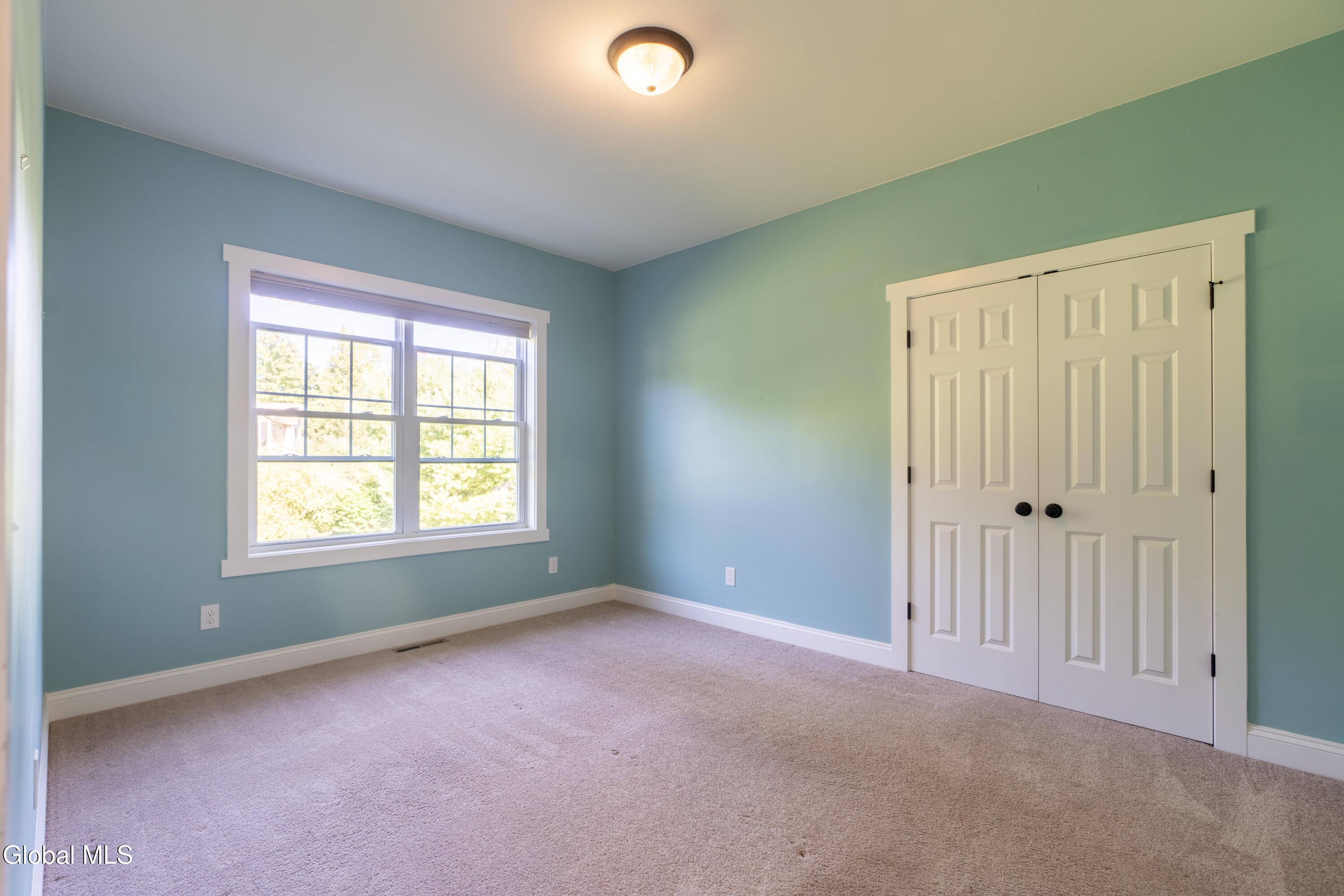 32 Brampton Lane Gansevoort NY 12831