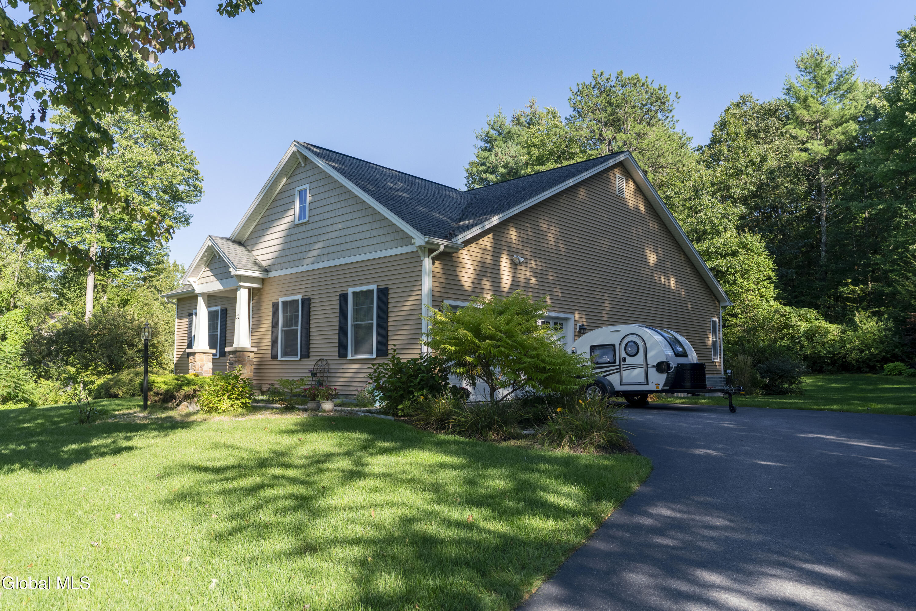 32 Brampton Lane Gansevoort NY 12831