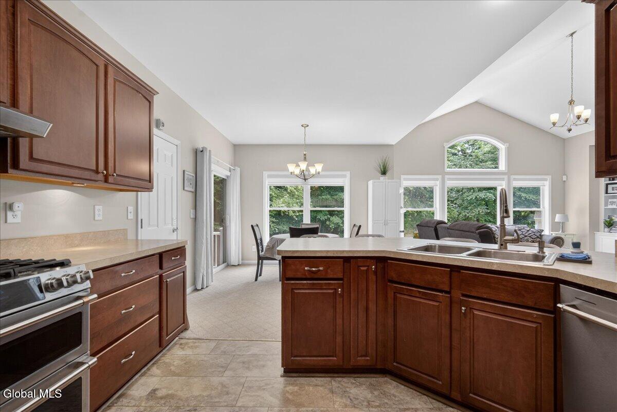 4 Dorothy Lane Glenville NY 12302