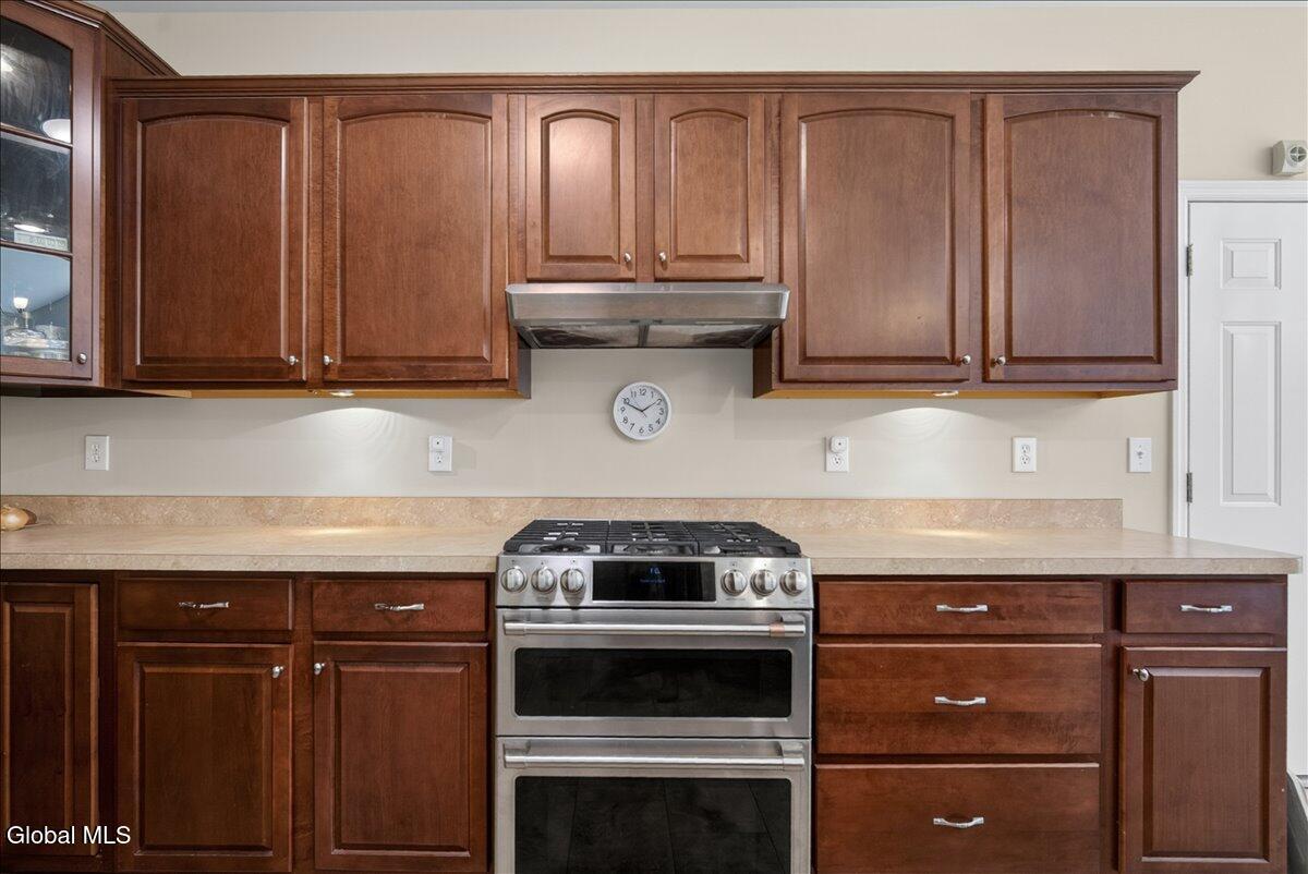 4 Dorothy Lane Glenville NY 12302