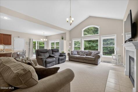 4 Dorothy Lane Glenville NY 12302