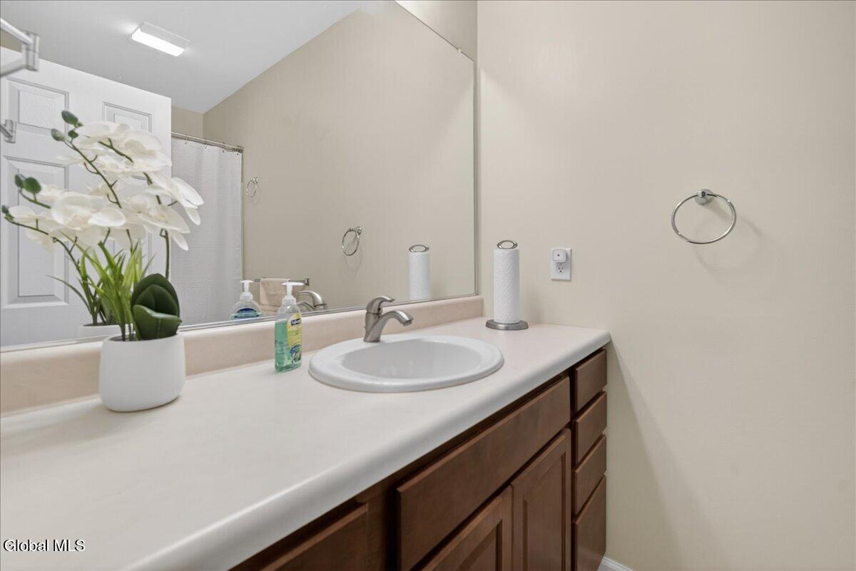 4 Dorothy Lane Glenville NY 12302
