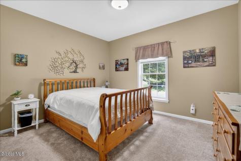 4 Dorothy Lane Glenville NY 12302