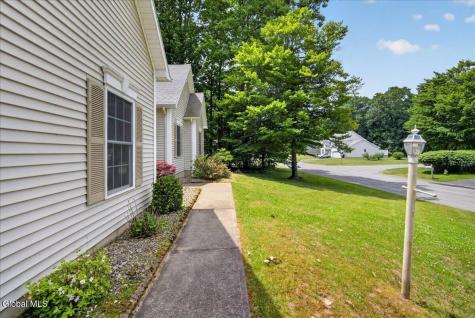 4 Dorothy Lane Glenville NY 12302