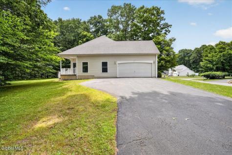 4 Dorothy Lane Glenville NY 12302