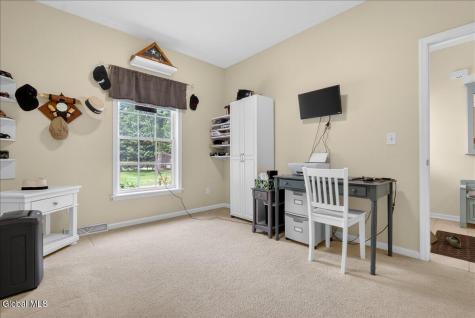 4 Dorothy Lane Glenville NY 12302