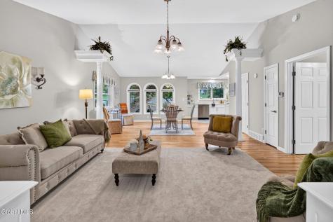 72 Fredericks Road Glenville NY 12302